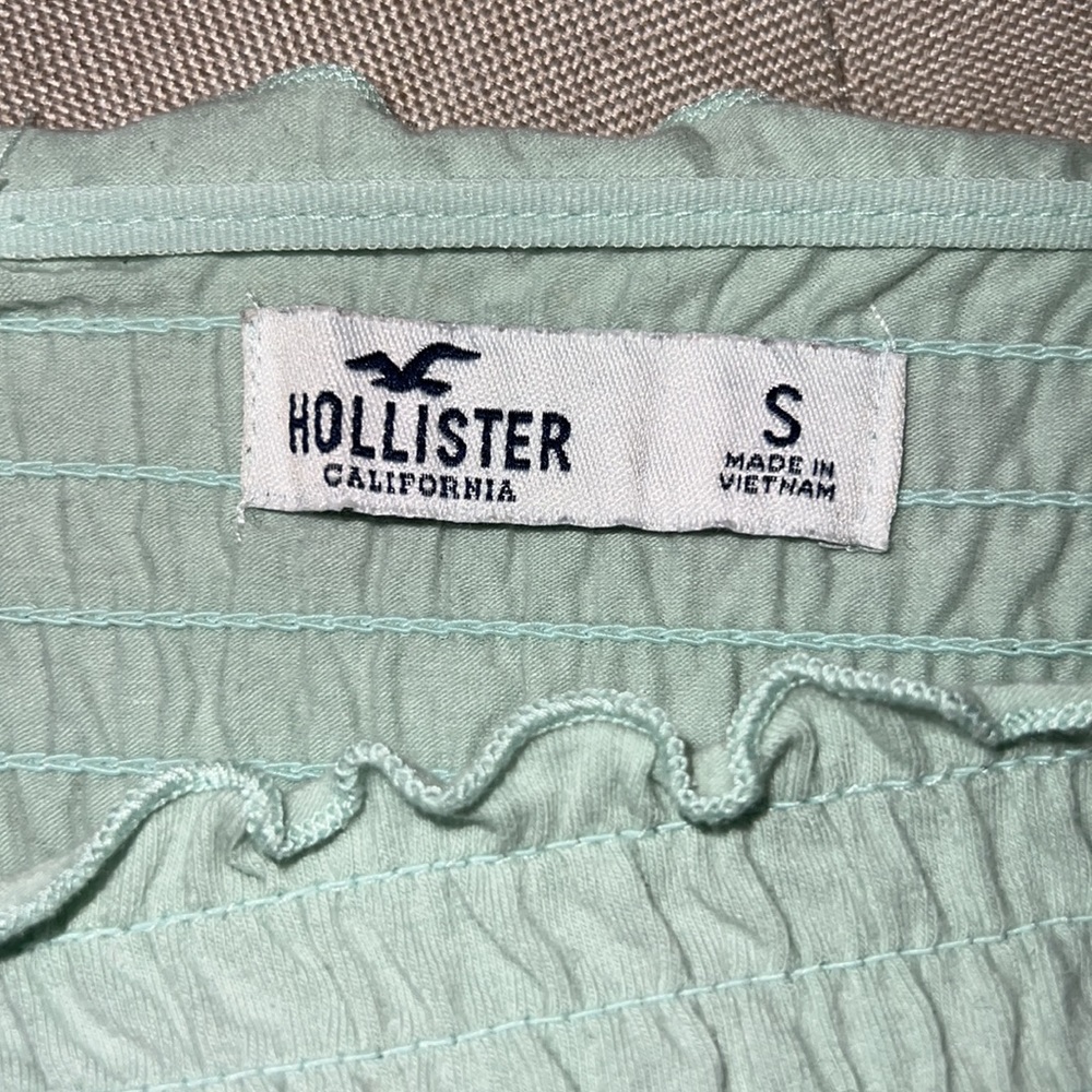 Hollister mint green crop top - Picture 2 of 4